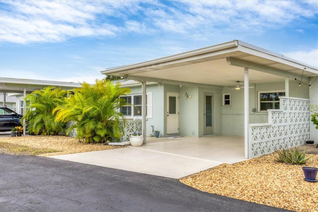 1018 BEACH MANOR CIRCLE UNIT 40