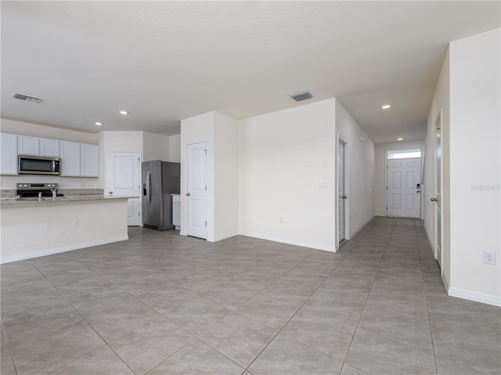 10797 PENNY GALE LOOP, SAN ANTONIO, FL — photo 5 of 30