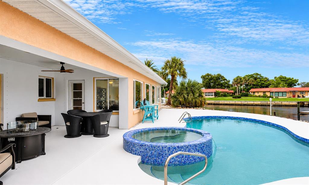 4223 ROYAL PALM DRIVE, BRADENTON, FL — photo 4 of 30