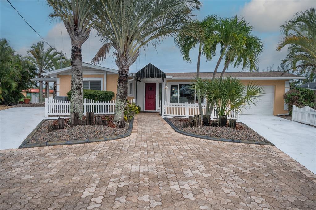 4223 ROYAL PALM DRIVE, BRADENTON, FL — photo 5 of 30