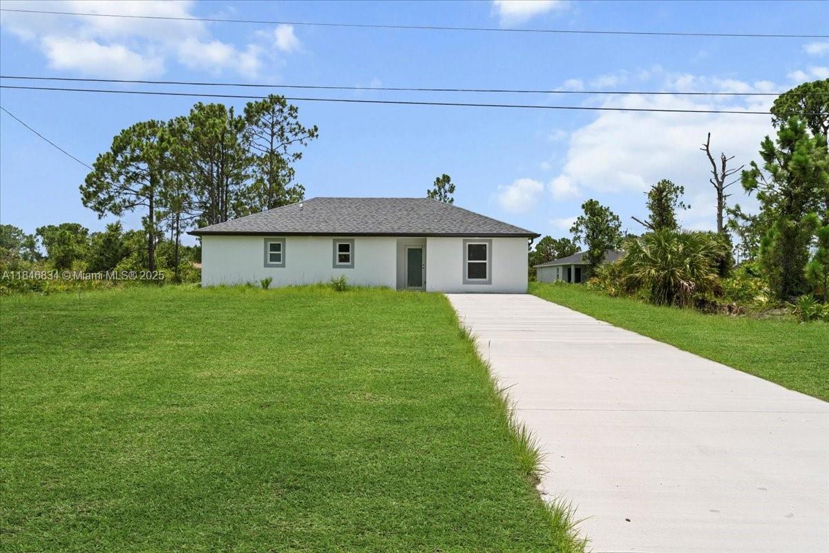 460 Columbus Blvd S, Lehigh Acres FL 33974