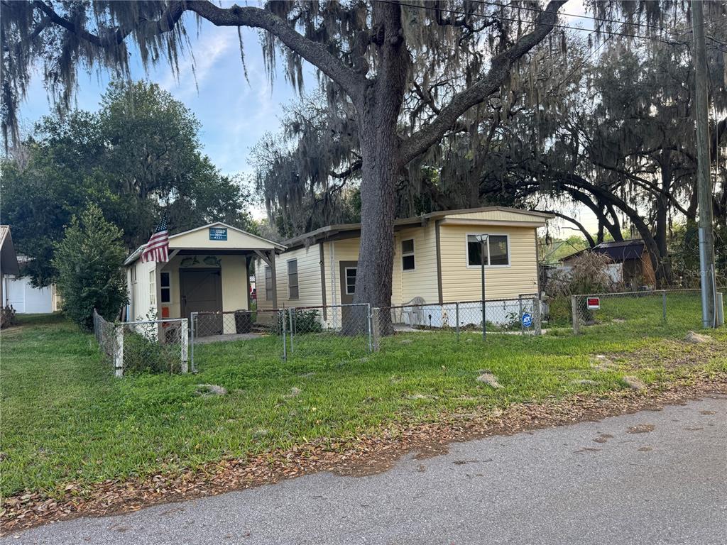 4794 N APACHE TRL