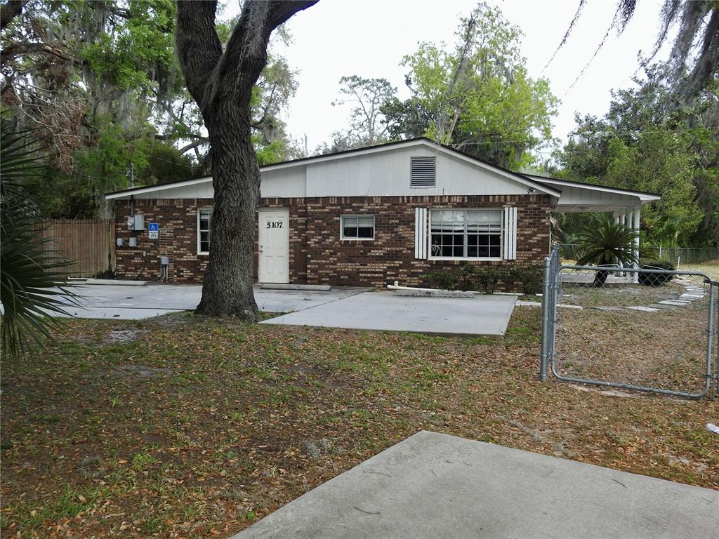 5107 COUNTY ROAD 163, WILDWOOD, FL — photo 3 of 30