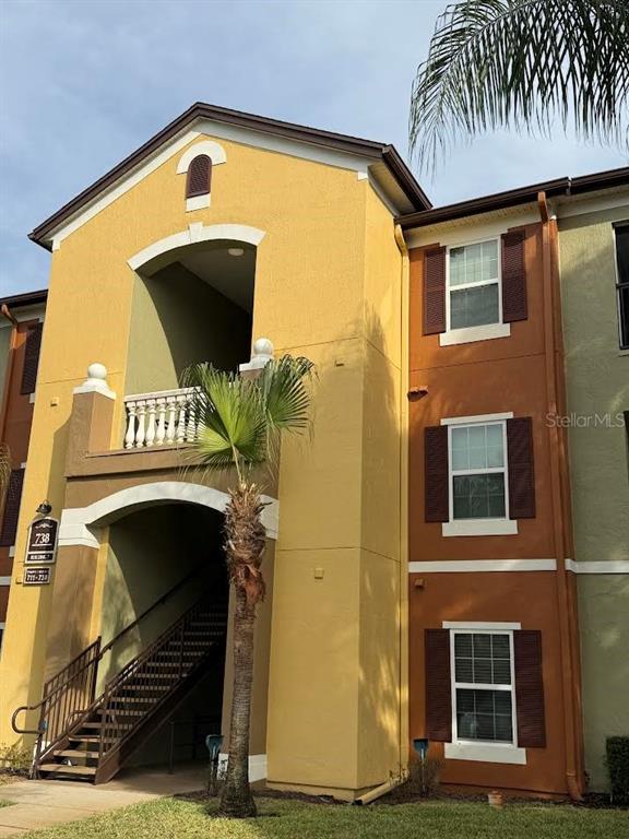 738 CREST PINES DRIVE UNIT 718