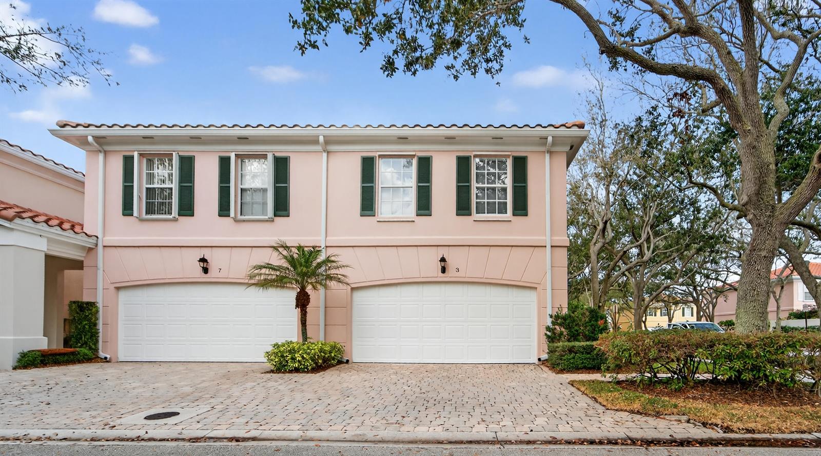 3 Oakland Court, Tequesta FL 33469