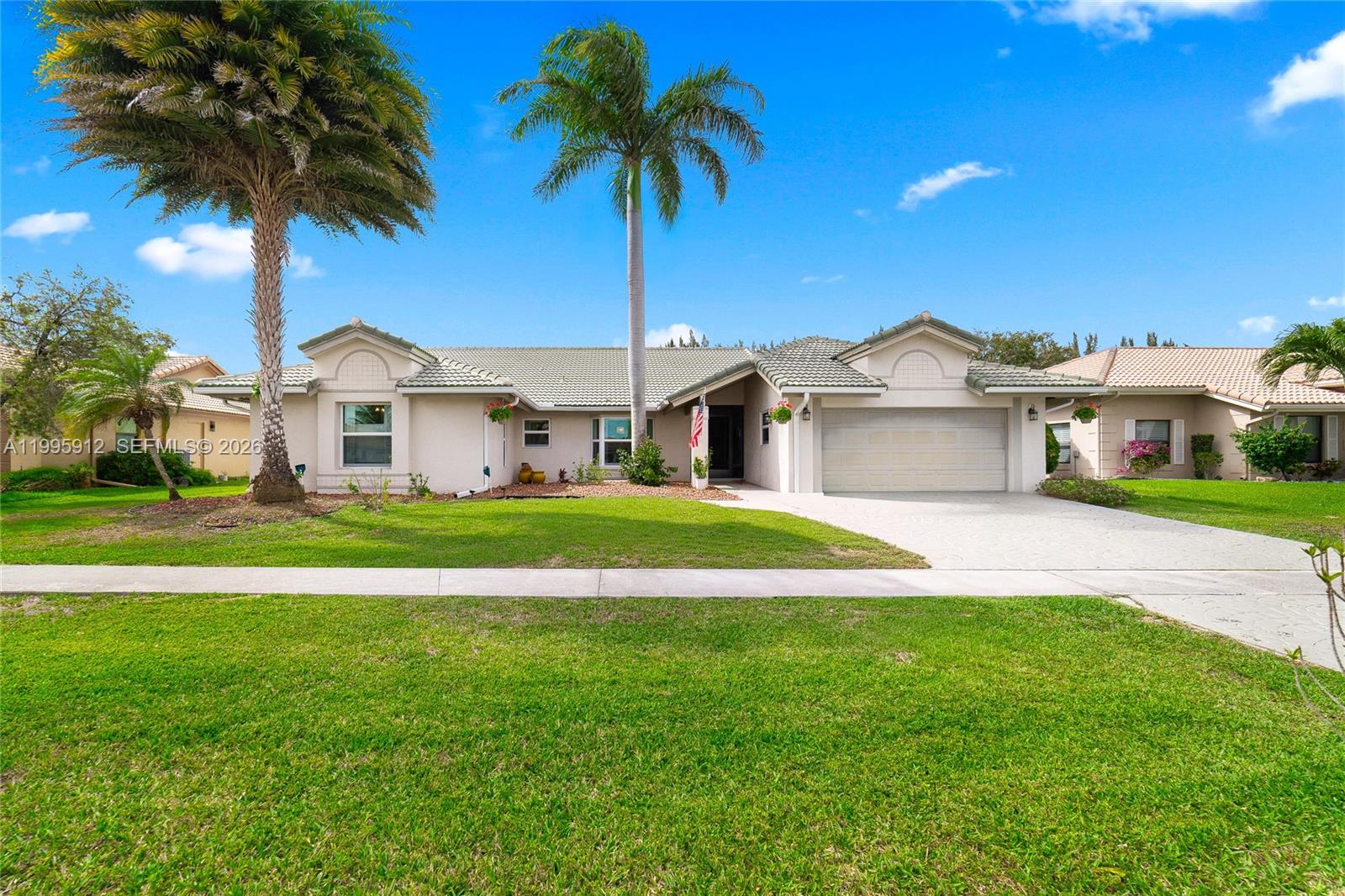 11690 Island Lakes Ln, Boca Raton FL 33498