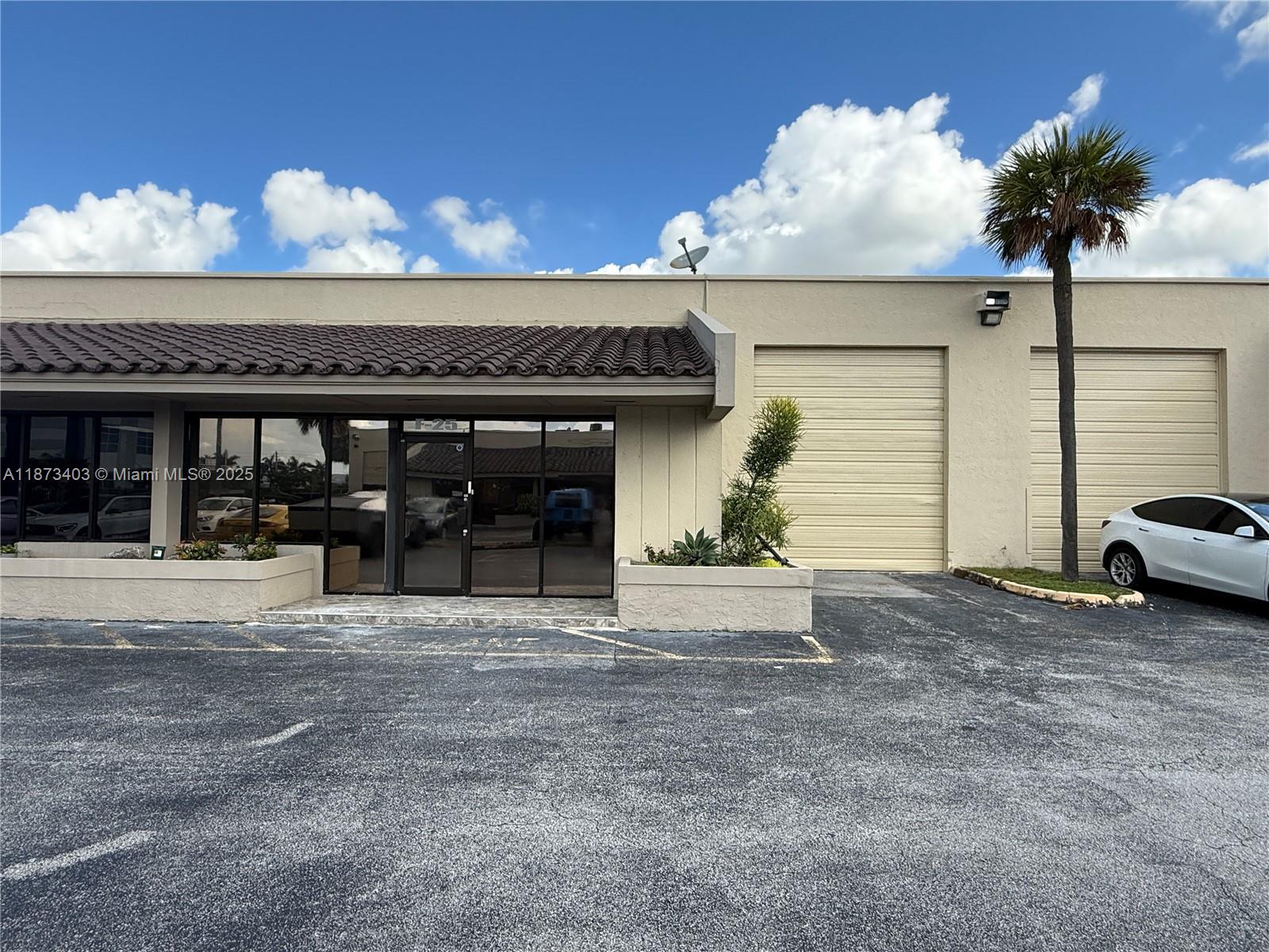 6157 NW 167th St # F25, Hialeah FL 33015