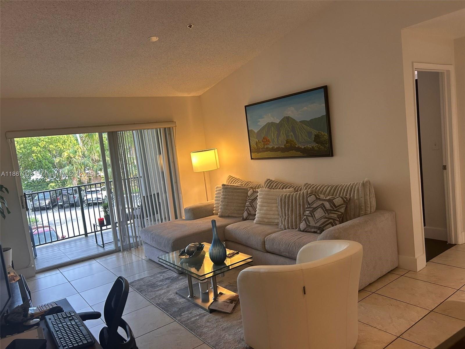 4370 NW 107th Ave # 205, Doral FL 33178