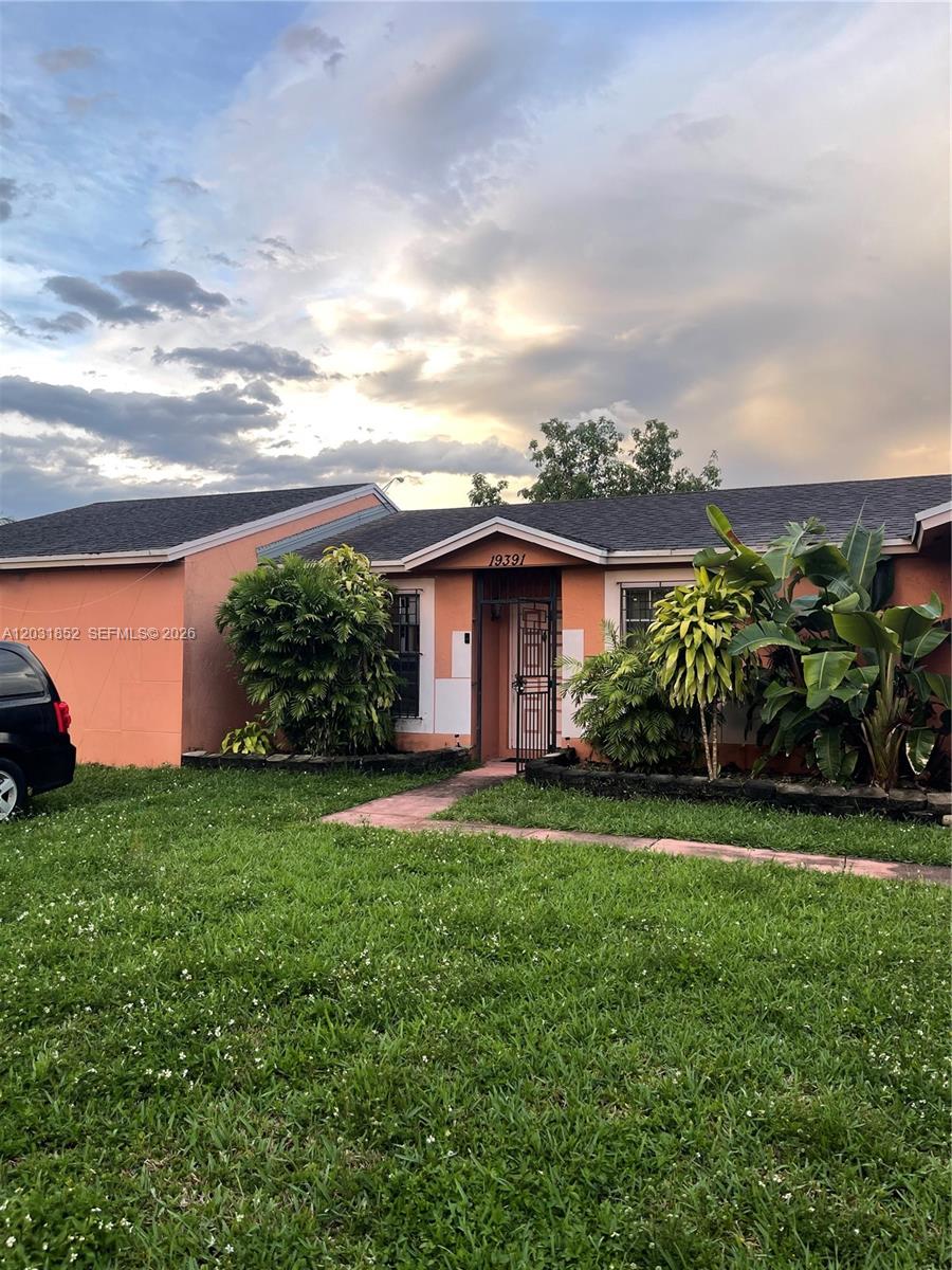 19391 NW 57th Ct, Hialeah FL 33015