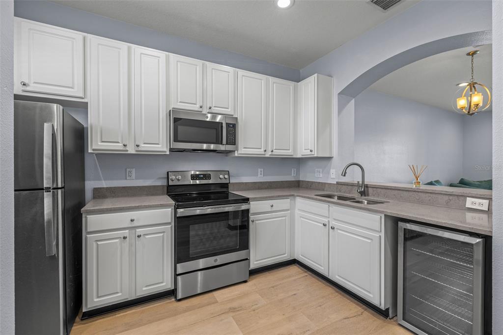 6912 TOWERING SPRUCE DRIVE UNIT 6912, RIVERVIEW, FL — photo 5 of 26