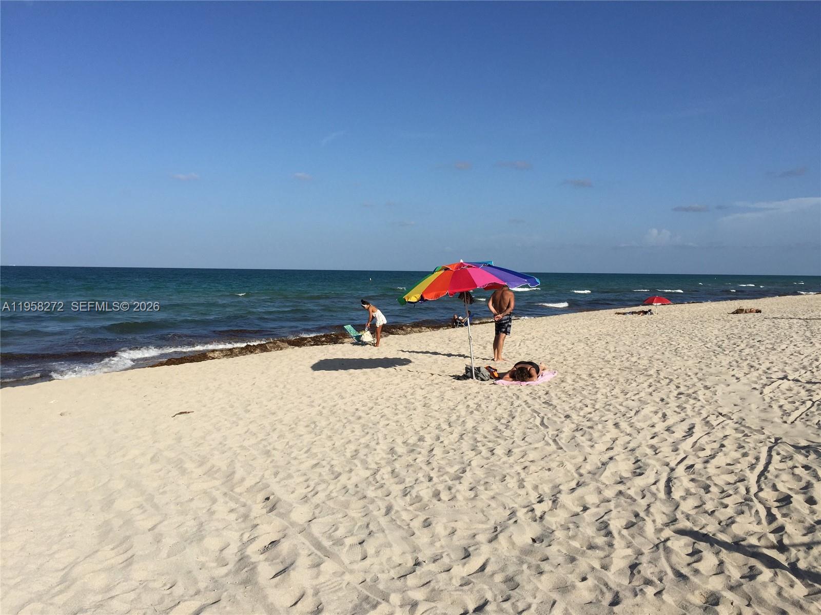 MIAMI BEACH, FL — photo 2 of 30