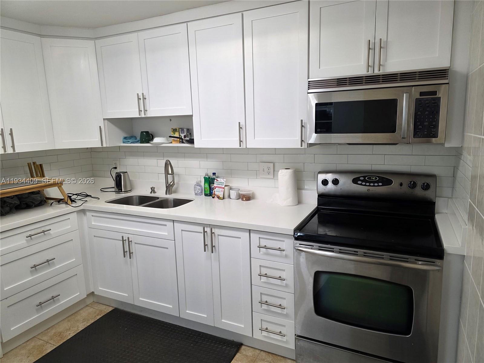 1811 Jefferson St # 501, Hollywood FL 33020