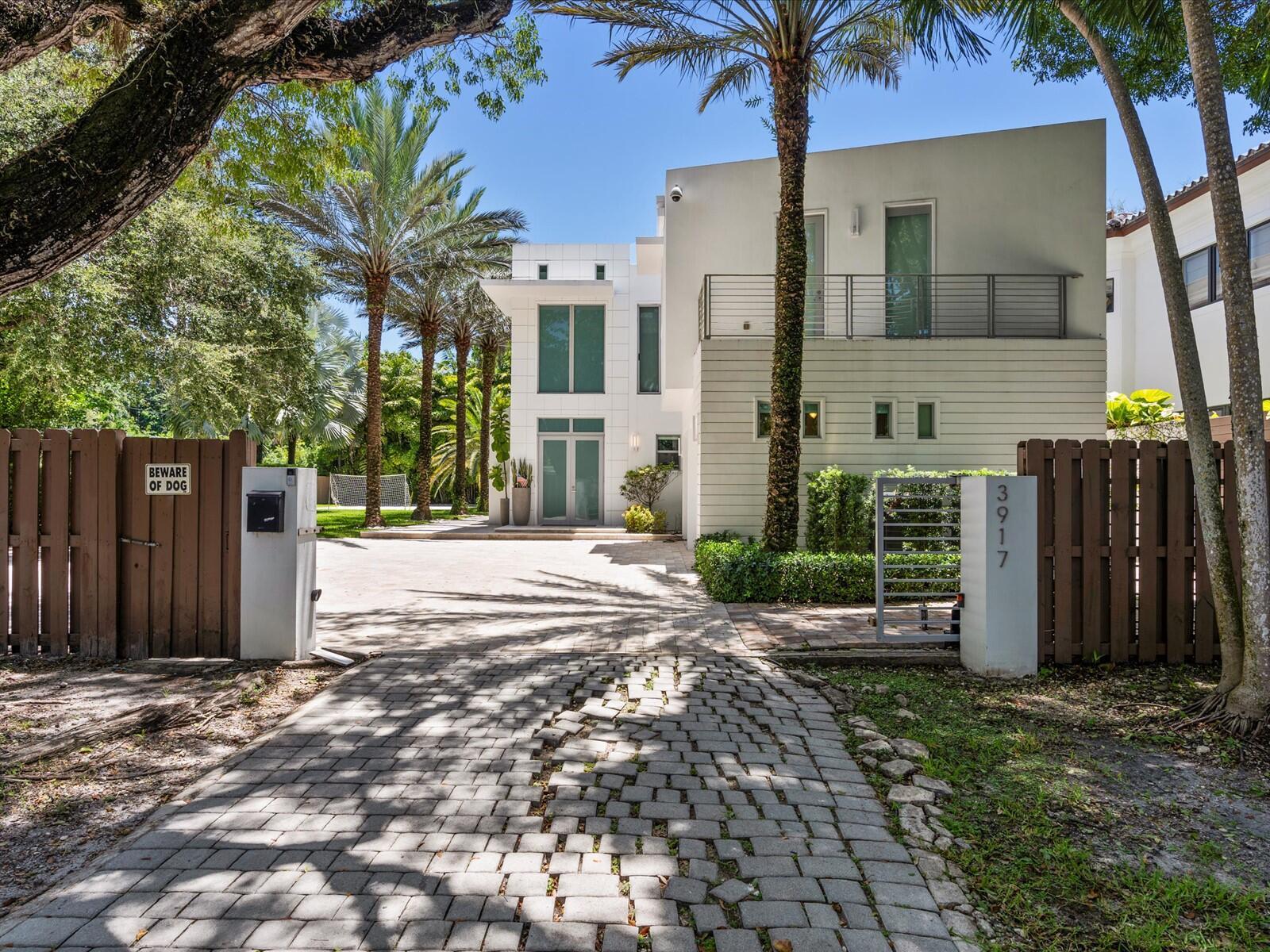 3917 S Le Jeune Road, Miami FL 33146