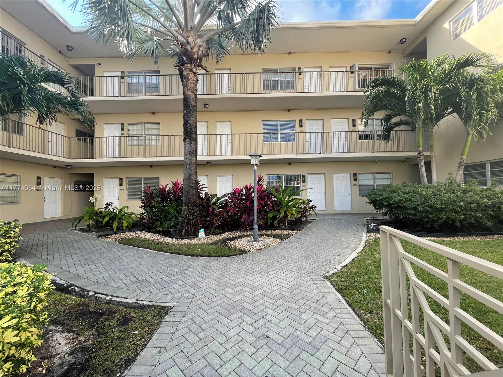 2200 S Ocean Dr # N115, Hollywood FL 33019