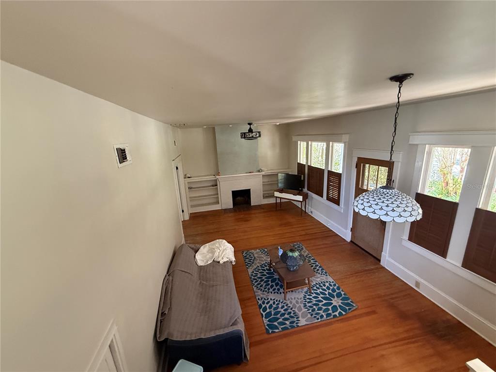 404 NE 10TH AVENUE, GAINESVILLE, FL — photo 3 of 17