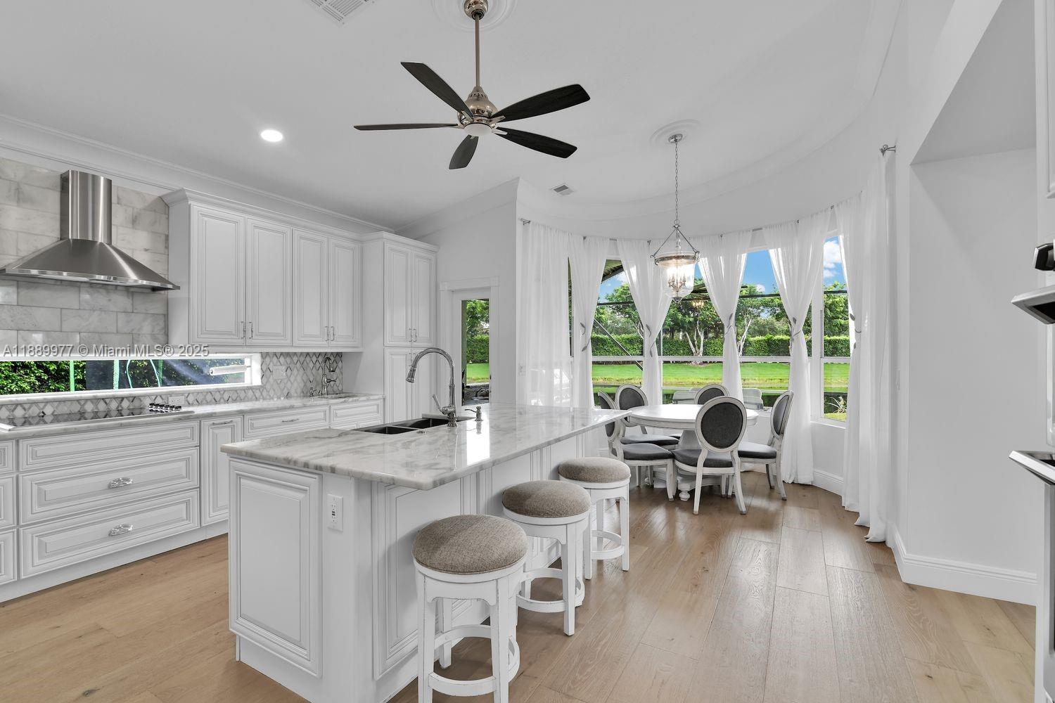 6622 Newport Lake Cir, Boca Raton FL 33496