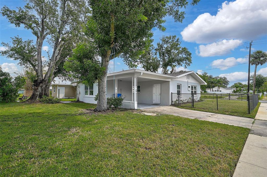 102 20TH STREET NE, BRADENTON, FL — photo 5 of 30