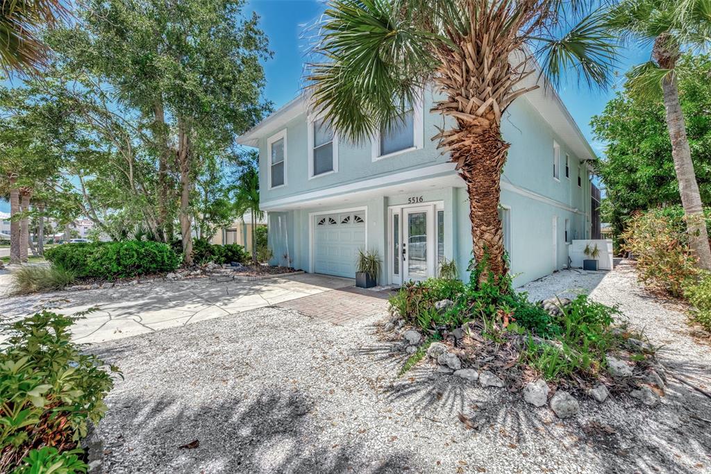 5516 AVENIDA DEL MARE, SARASOTA, FL — photo 4 of 30