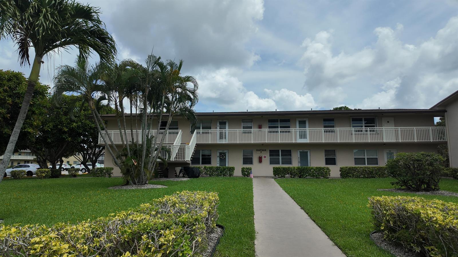 326 Chatham P # 326, West Palm Beach FL 33417