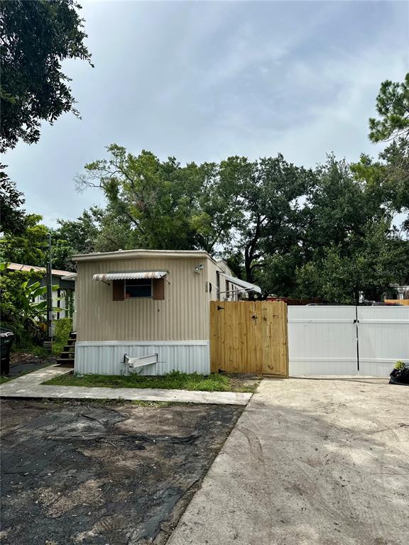 215 4TH STREET