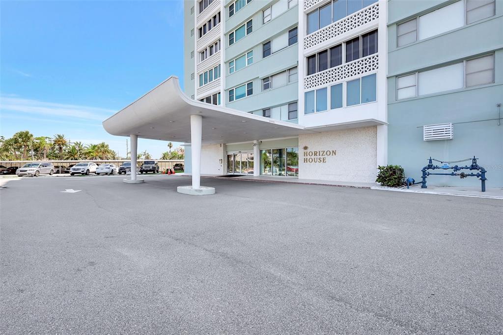 31 ISLAND WAY UNIT 406