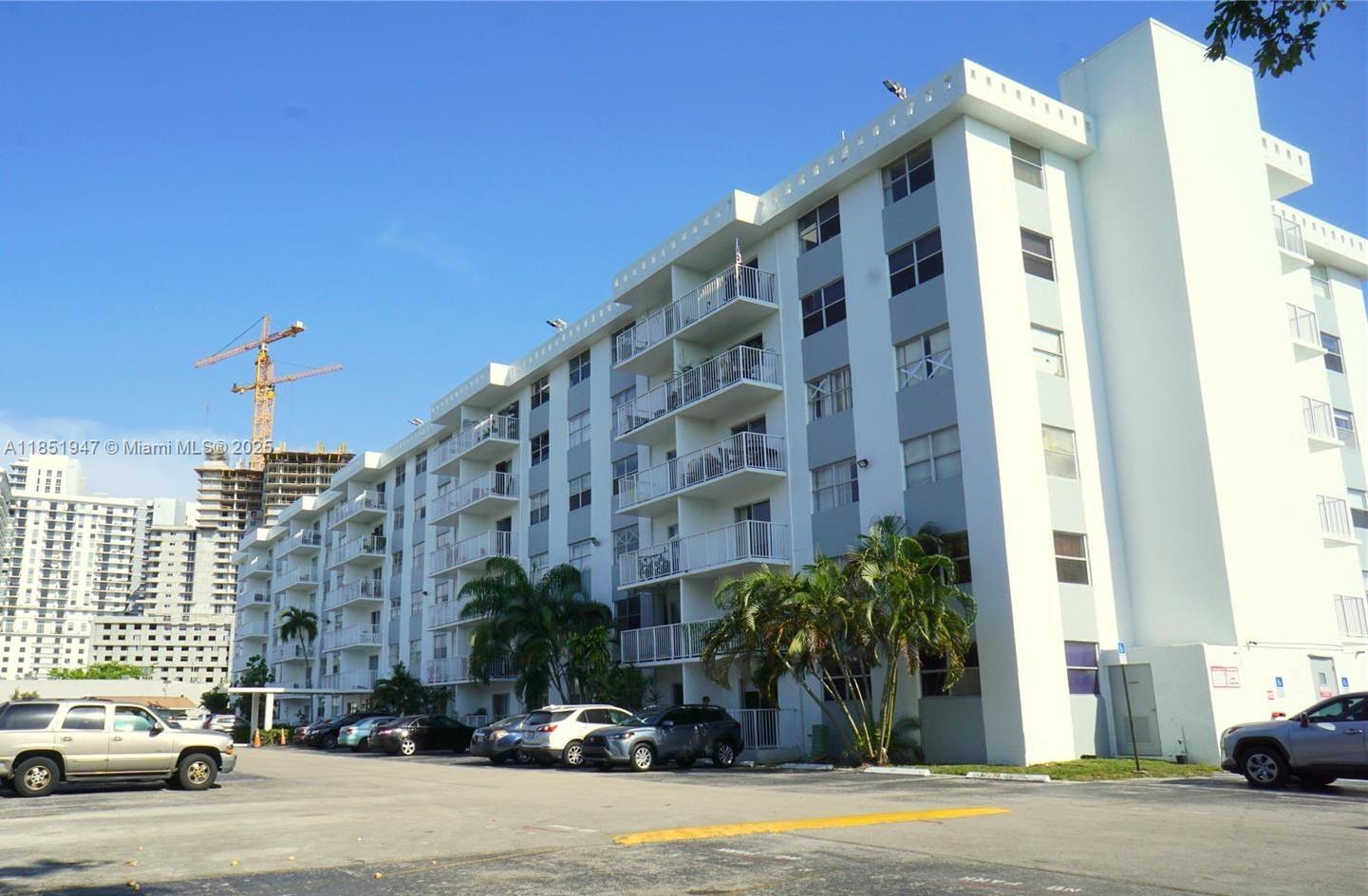 16465 NE 22nd Ave # 513, North Miami Beach FL 33160