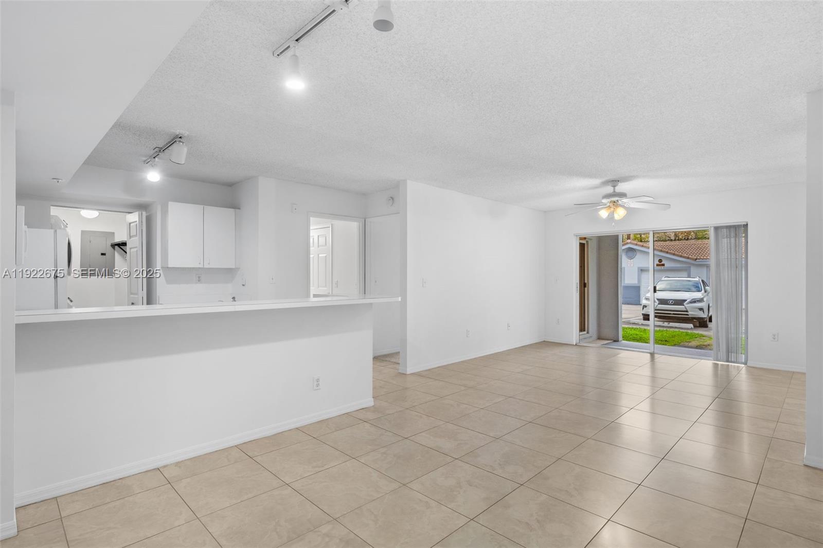 2600 S University Dr # 107, Davie FL 33328