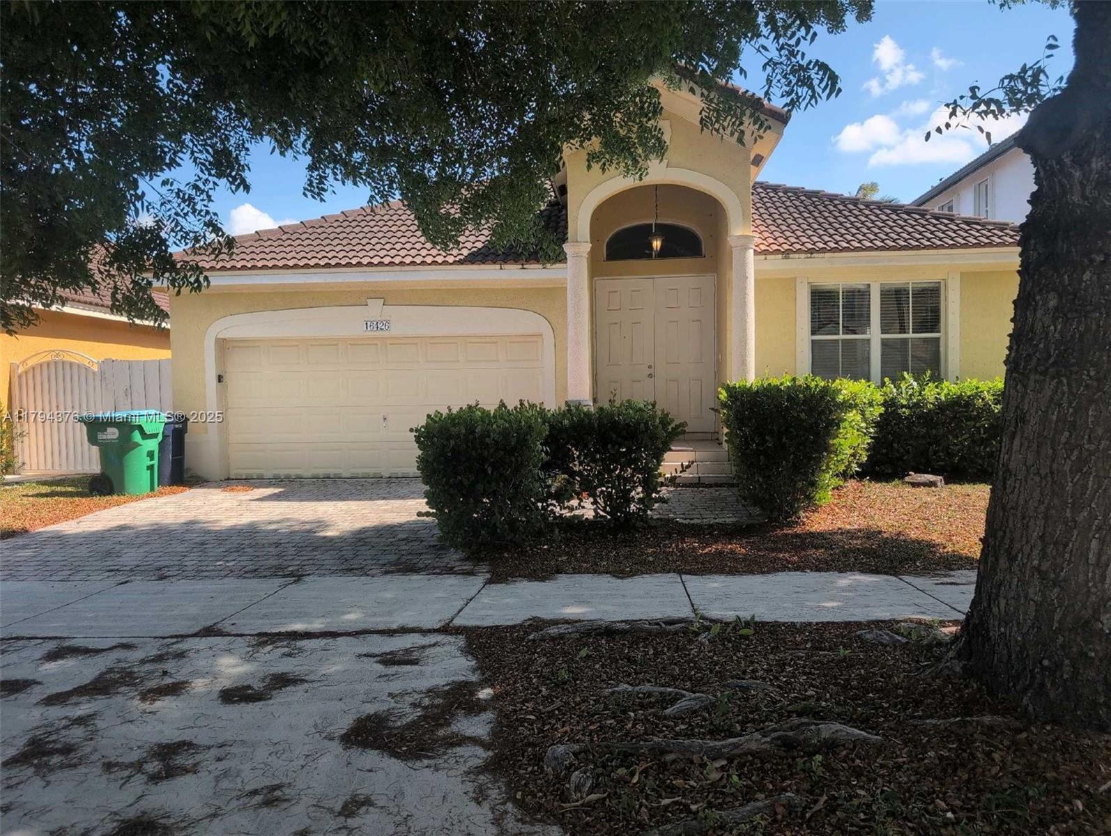 16426 SW 81st Ter, Miami FL 33193