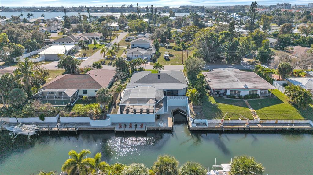 6723 AVENUE C, SARASOTA, FL — photo 3 of 30