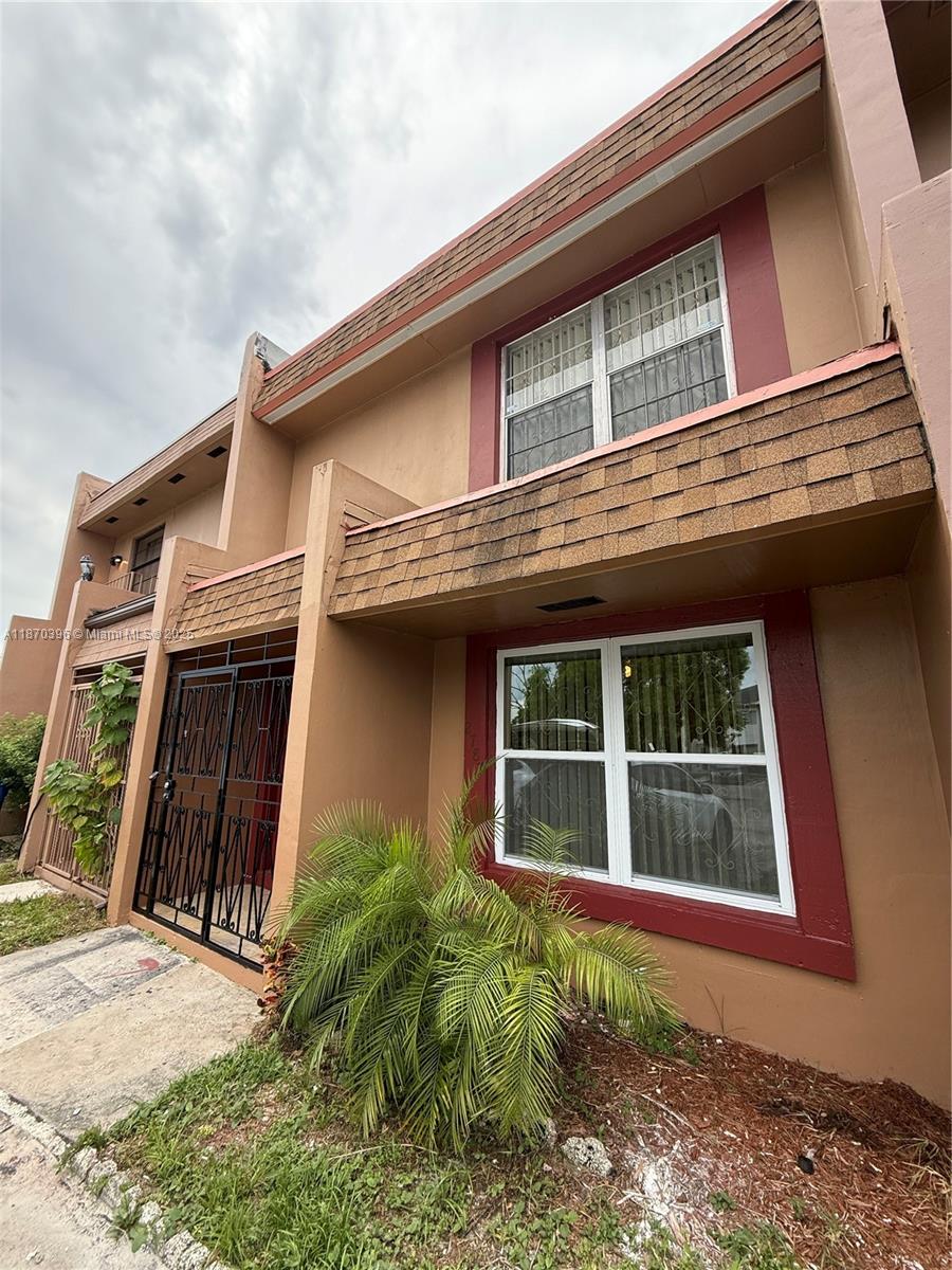 2787 NW 192nd Ter, Miami Gardens FL 33056