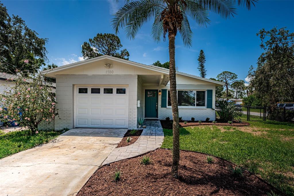 1700 SHORE ACRES BOULEVARD NE