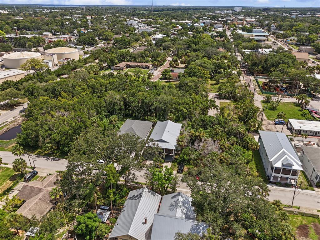 170 E SPRUCE STREET, TARPON SPRINGS, FL — photo 3 of 30