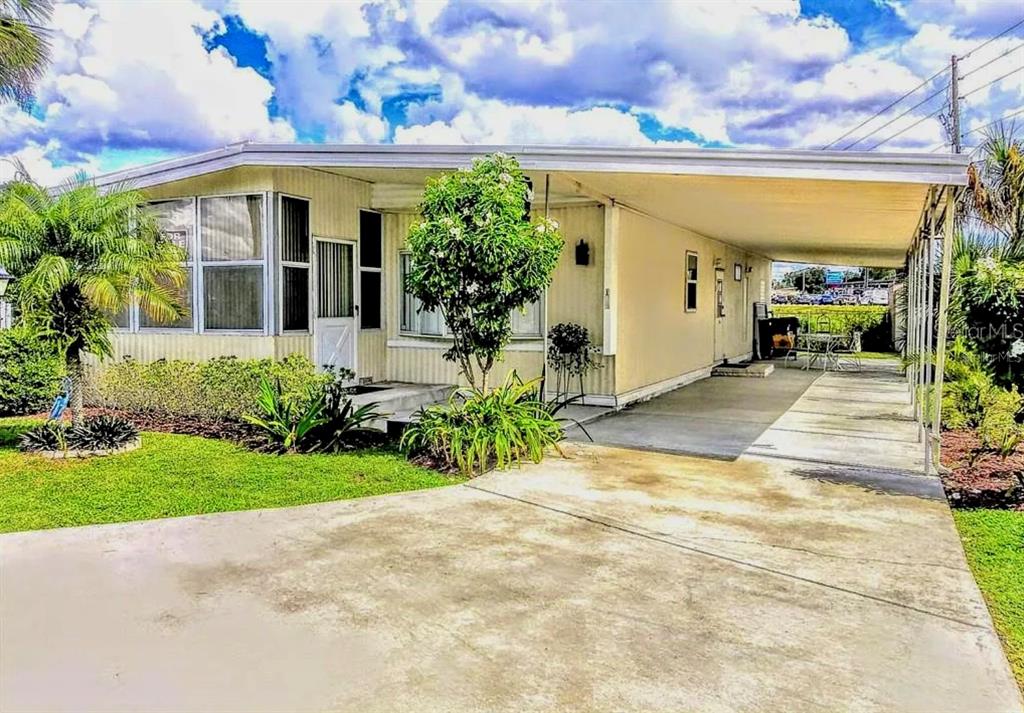100 LAKESIDE RANCH DRIVE