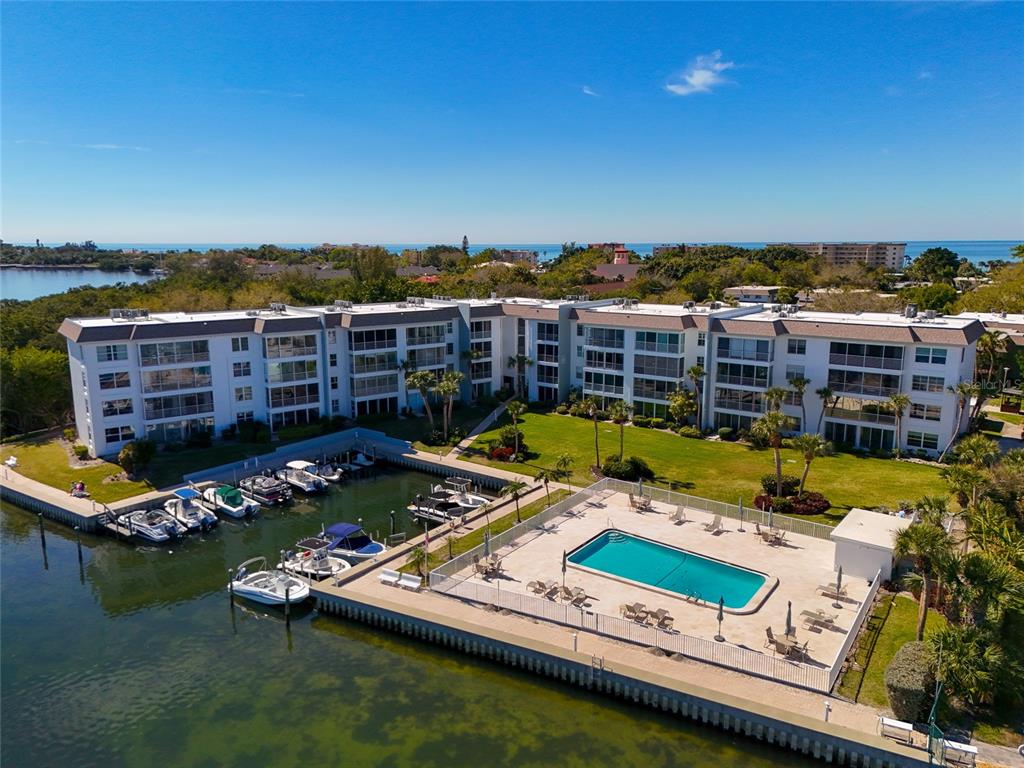 605 SUTTON PLACE UNIT 401-A