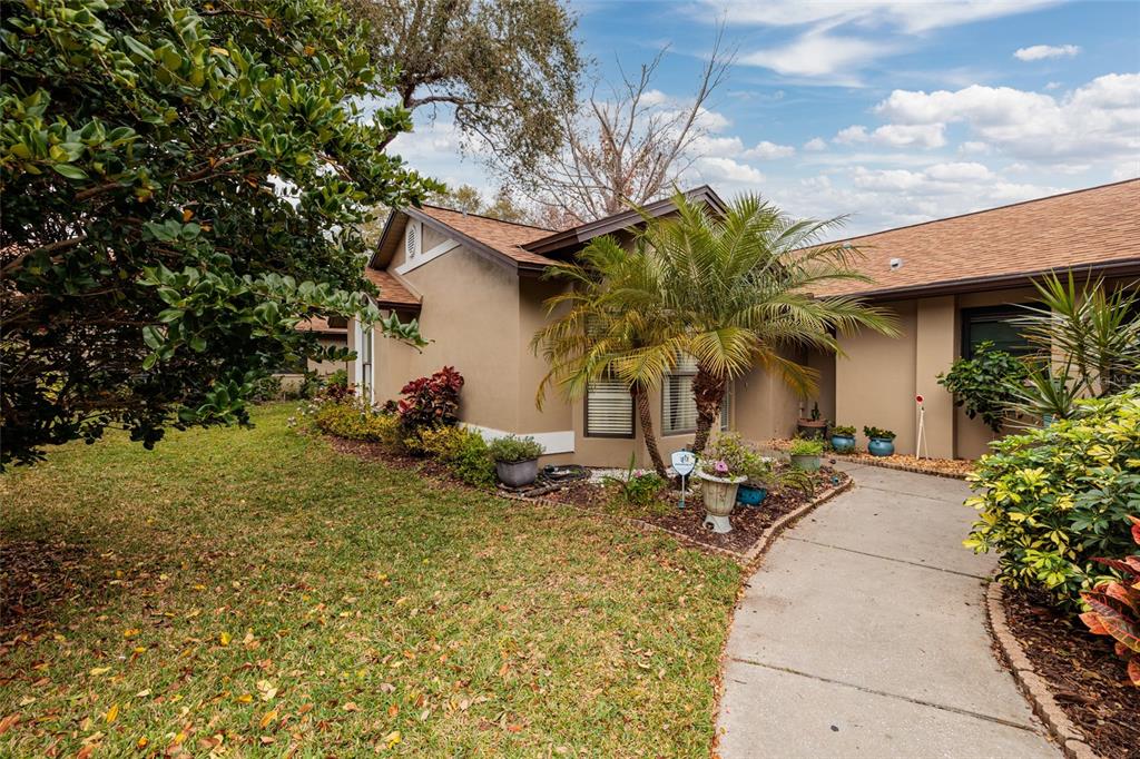 1696 FRY COURT