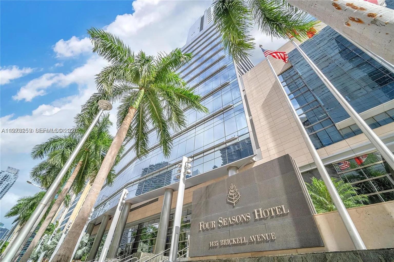 1435 Brickell Ave # 3212, Miami FL 33131