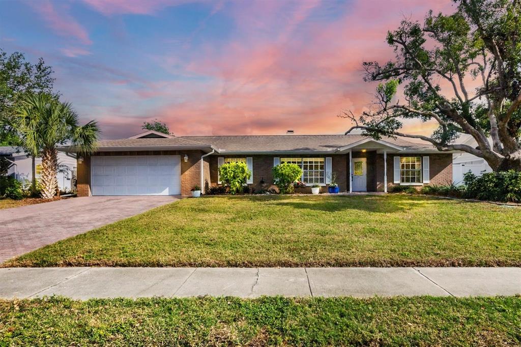 2215 39TH STREET W