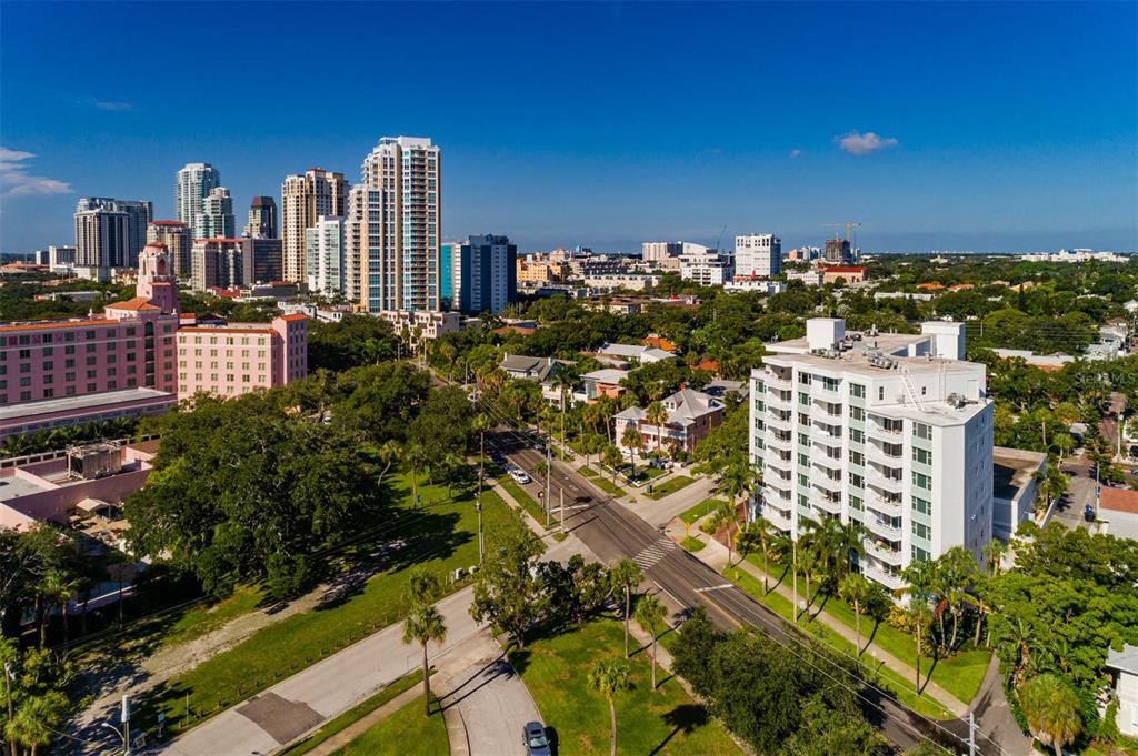 700 BEACH DRIVE NE UNIT 401