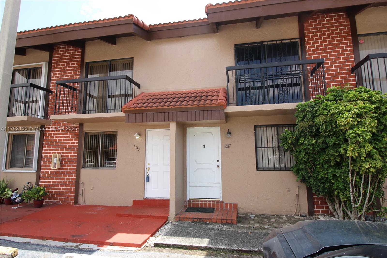 1925 SW 107th Ave # 208, Miami FL 33165