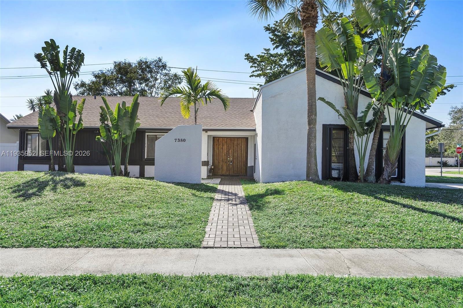 7380 NW 44th Ct, Lauderhill FL 33319