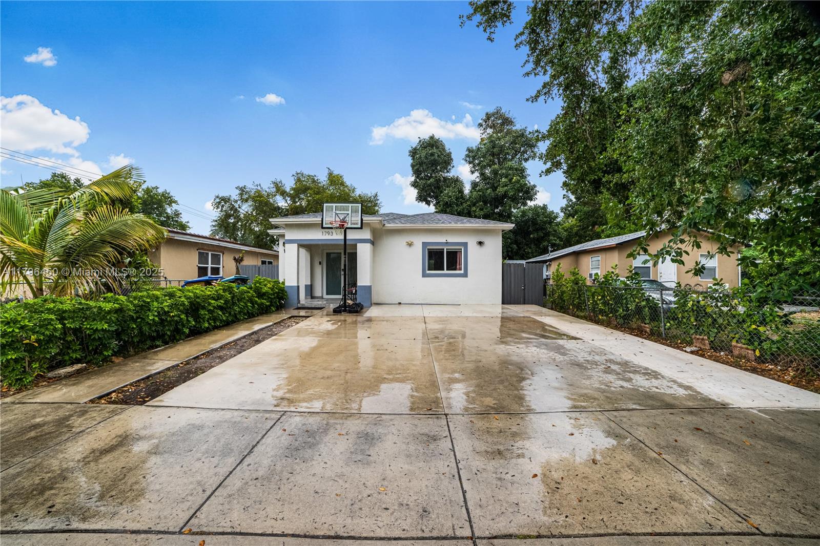 1793 NW 93rd Ter, Miami FL 33147