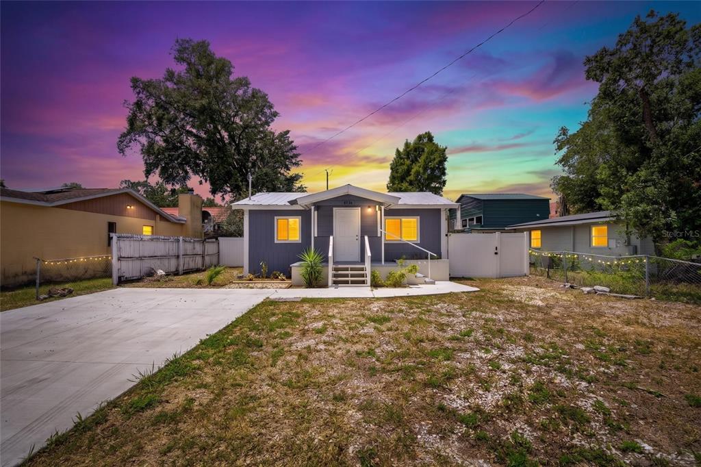 8738 N TANGERINE PLACE