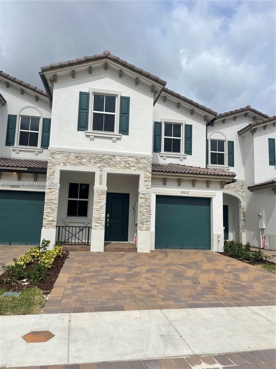 12612 NW 22nd Pl # 12612, Miami FL 33167