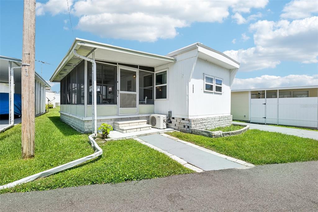 1600 OLD COACHMAN ROAD UNIT 303, CLEARWATER, FL — photo 3 of 30