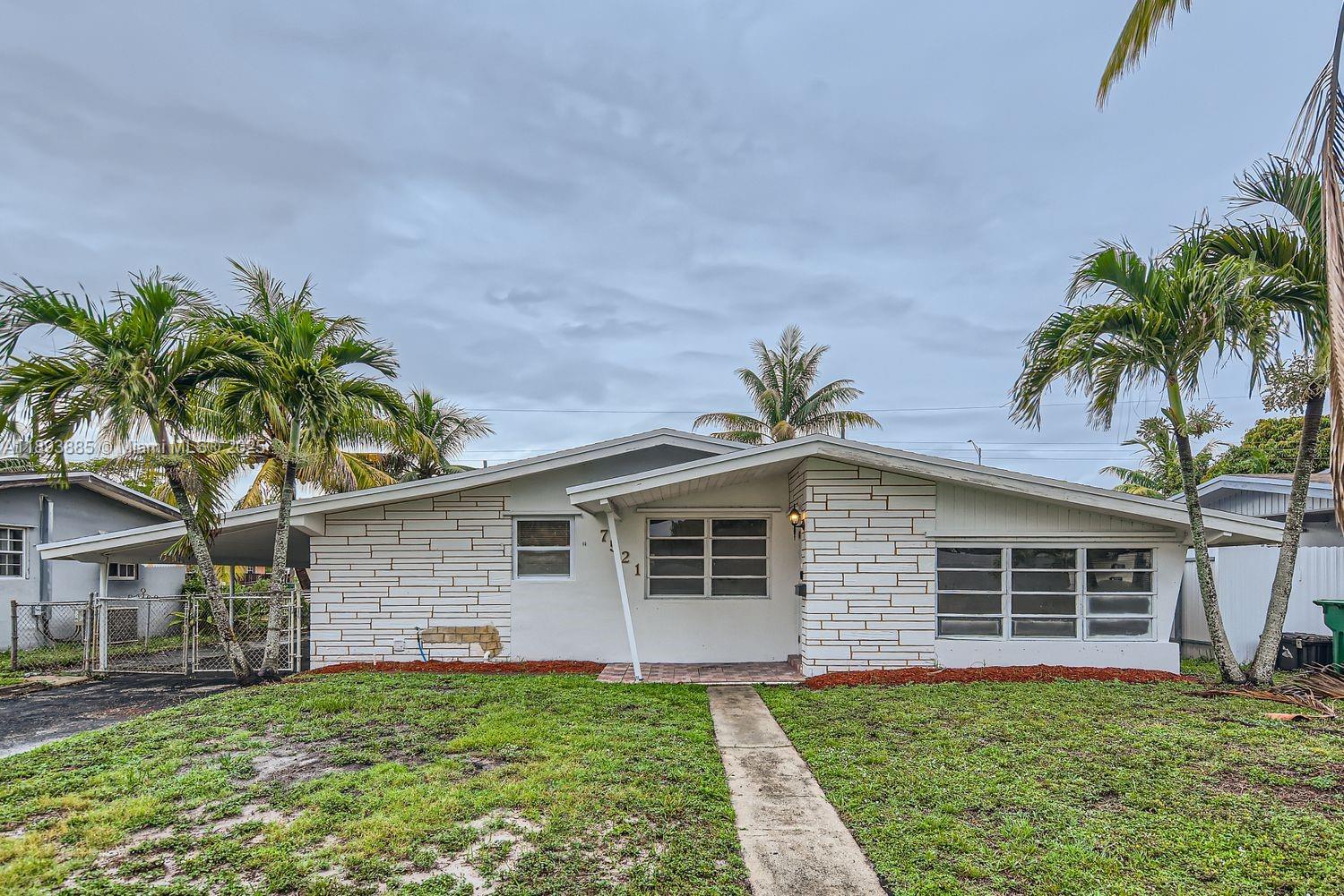 7521 Granada Blvd, Miramar FL 33023