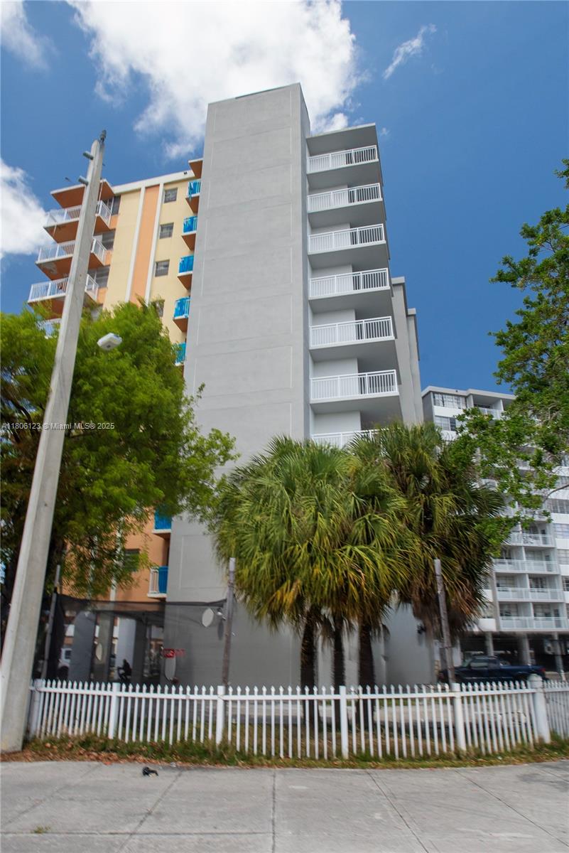 2025 NE 164th St # 301, North Miami Beach FL 33162