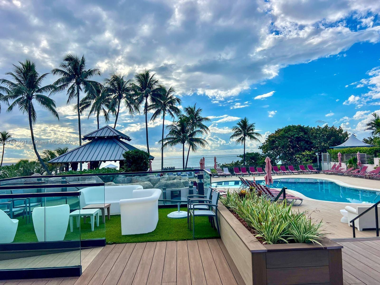 5225 Collins Ave # 517, Miami Beach FL 33140