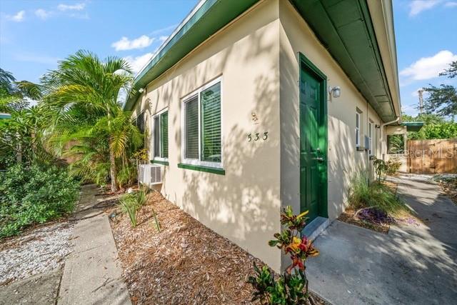 533 YELVINGTON AVENUE
