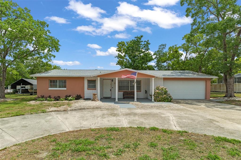 3 CLIFFORD DRIVE