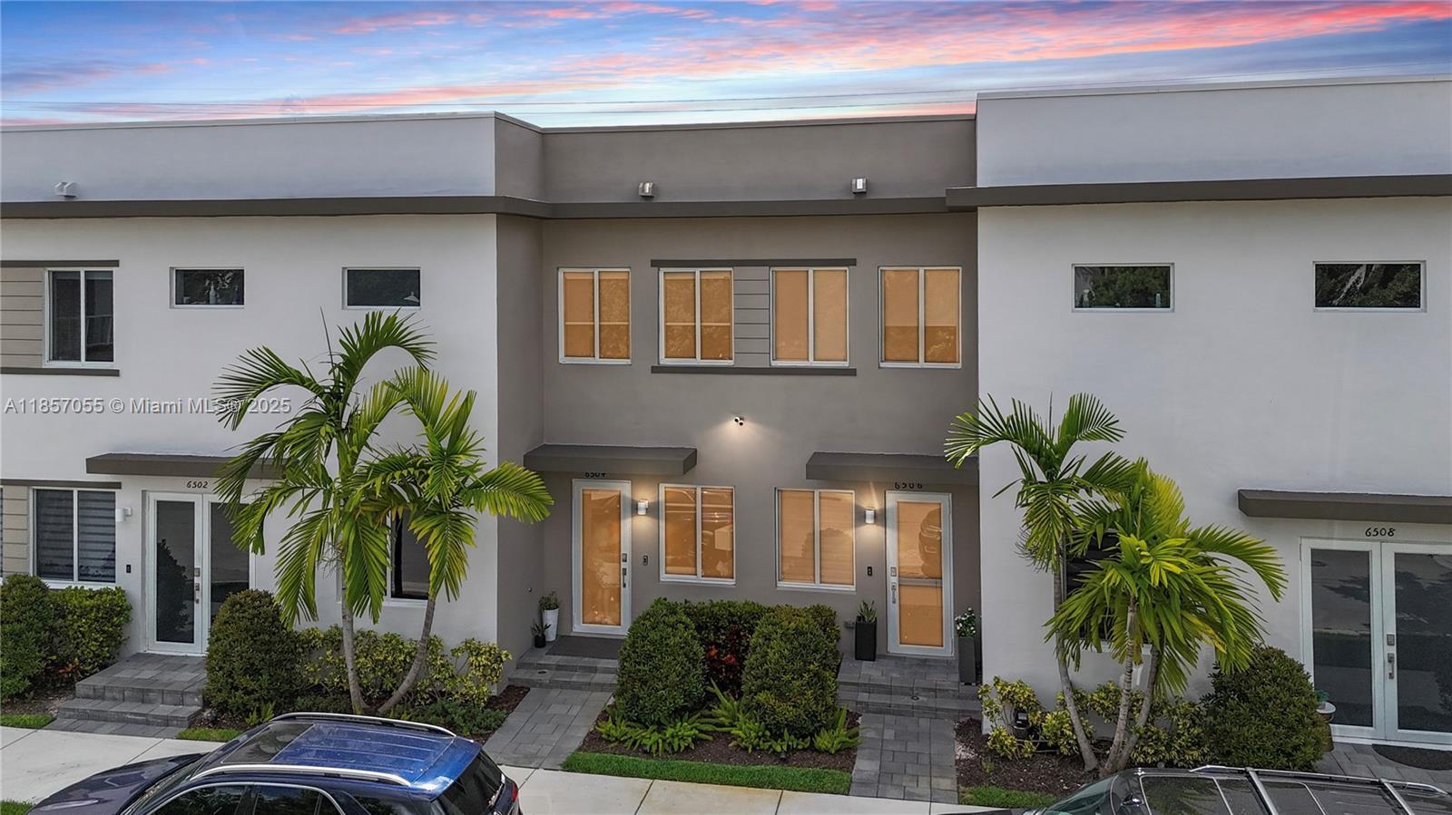 6504 NW 105th Pl, Doral FL 33178